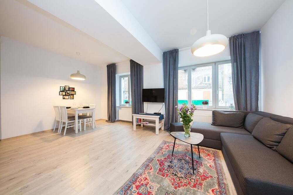 شورت ستاي بولاند شرودكوفا - بي 49 - وارسو - غرفة معيشة