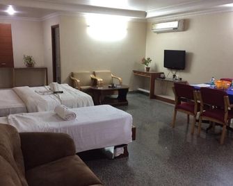 Hotel V Inn - Attibele - Habitación