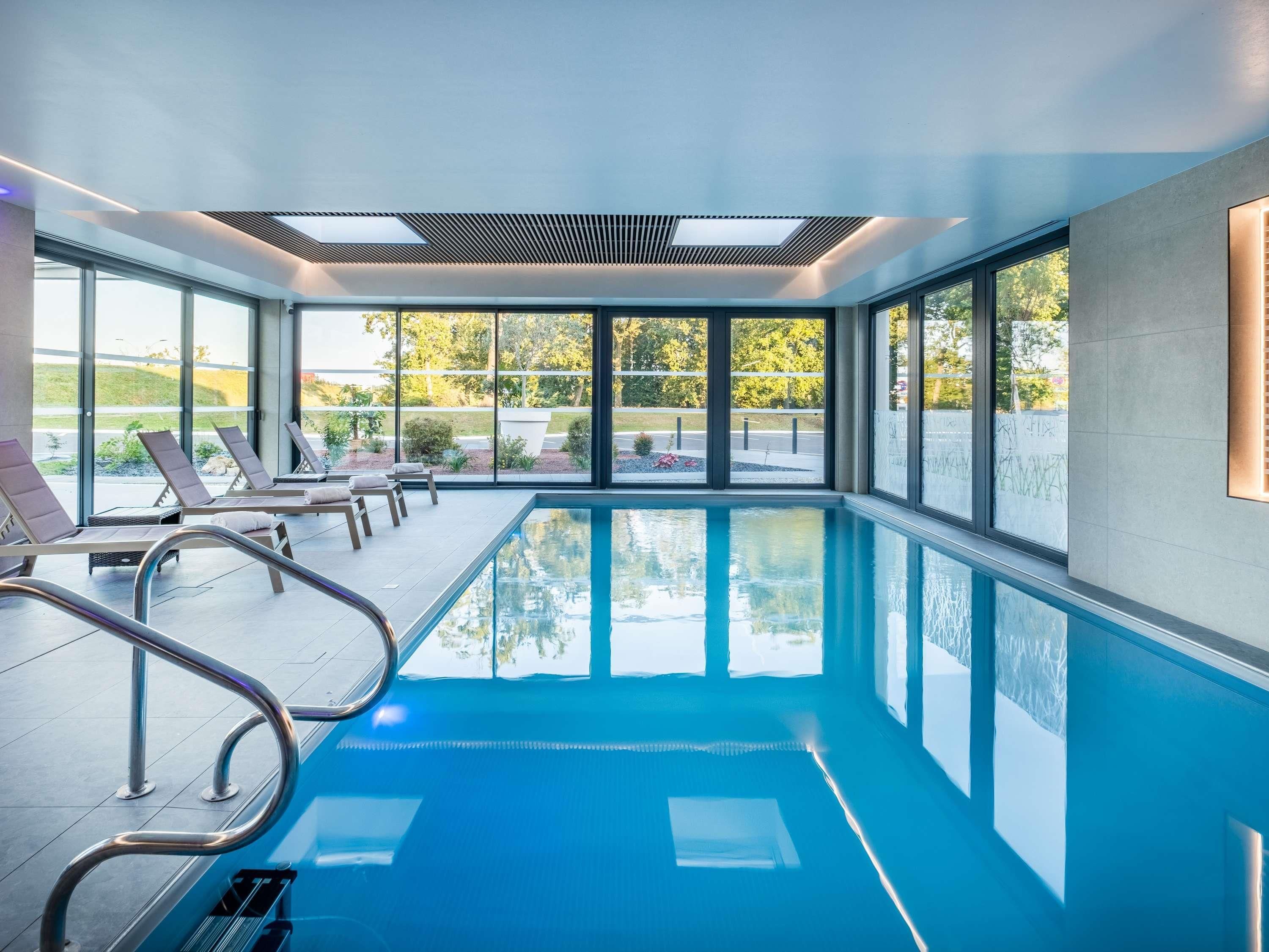 Mercure Le Mans Batignolles - Hôtel & Spa - לה מה - בריכה