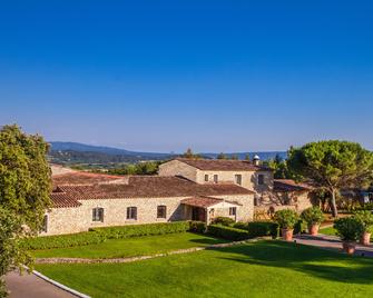 Le Phebus & Spa - Gordes - Building