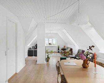 Holiday apartment on Bornholm with sea view - Svaneke - Comedor