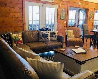 Two Story Cabin Near Lake Eufaula - Eufaula - Sala de estar