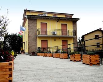 Pavia Ostello - Pavía - Edificio