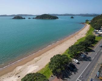 Paihia Beach 1 Bedroom Apartment - Paihia - Beach
