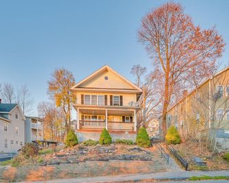 1 Mi to Downtown & Palladium: Worcester Getaway! - Worcester - Building