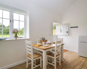 Sunset Cottage - Towcester - Comedor