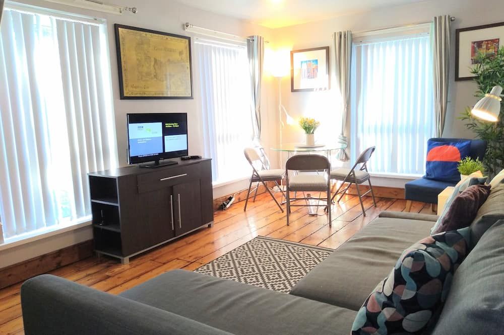 Perfect City Center Location, Parking, 4 Beds - Belfast - Wohnzimmer