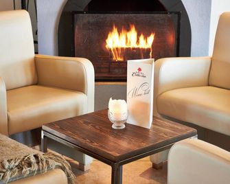 Hotel Eldhestar - Hveragerdi - Living room