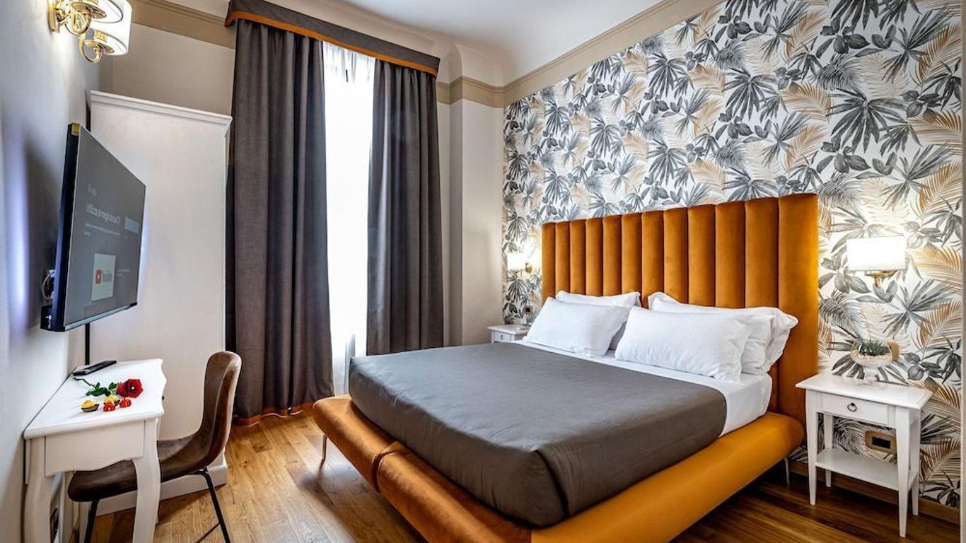 Maison Pitti Florence