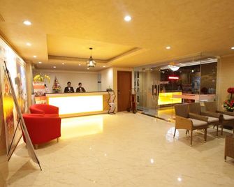 Best City Hotel - Yogyakarta - Recepción