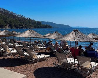 Thanos Hotel - Hisarönü