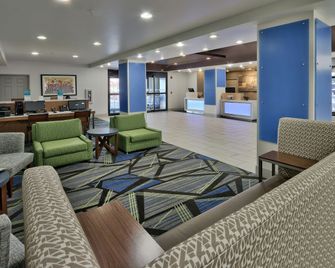 Holiday Inn Express Santa Rosa By IHG - Santa Rosa - Hall