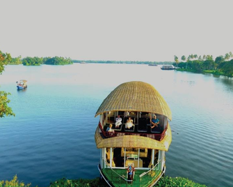 Best Kerala Houseboat - Alappuzha - Edificio