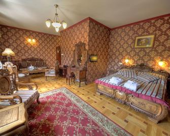 Fried Kastély Hotel Simontornya - Simontornya - Habitación