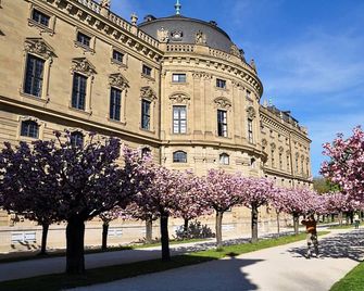 City Partner Hotel Strauss - Würzburg - Gebäude