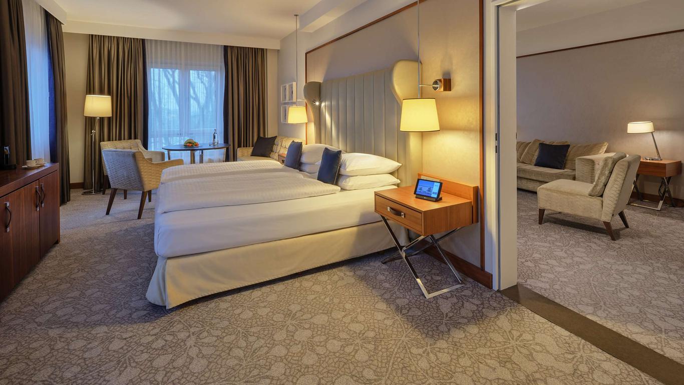 โรงแรมดอรินท์ บอนน์