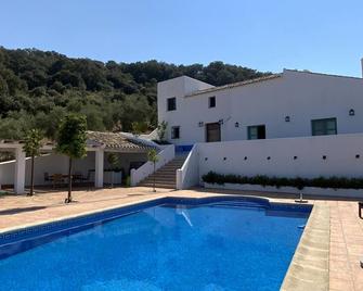 Gorgeous 6-Bed 5-Bath Villa with Large Private Pool - Iznájar - Pool