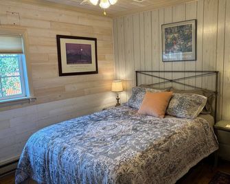 Sweet Buena Vista Getaway. 1200 Sq. ft. Walking Distance to everything! STR#269 - Buena Vista - Schlafzimmer