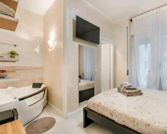 Gold House - La Spezia - Habitación