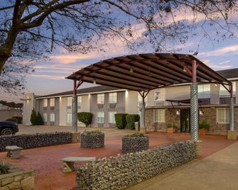 Best Western Natchitoches Inn - Natchitoches - Κτίριο