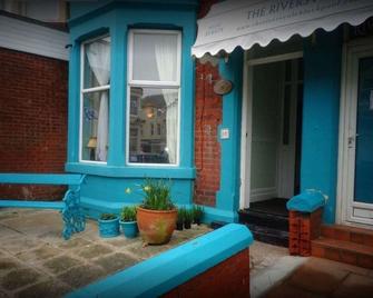 Rivers Vale - Blackpool - Patio