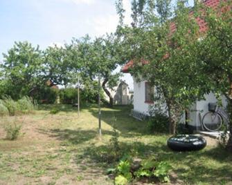 Two holiday homes in Österlen 800 meters from the sandy beach - Köpingebro