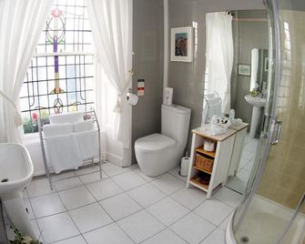 Daviot Guest House - Ayr - Kamar Mandi