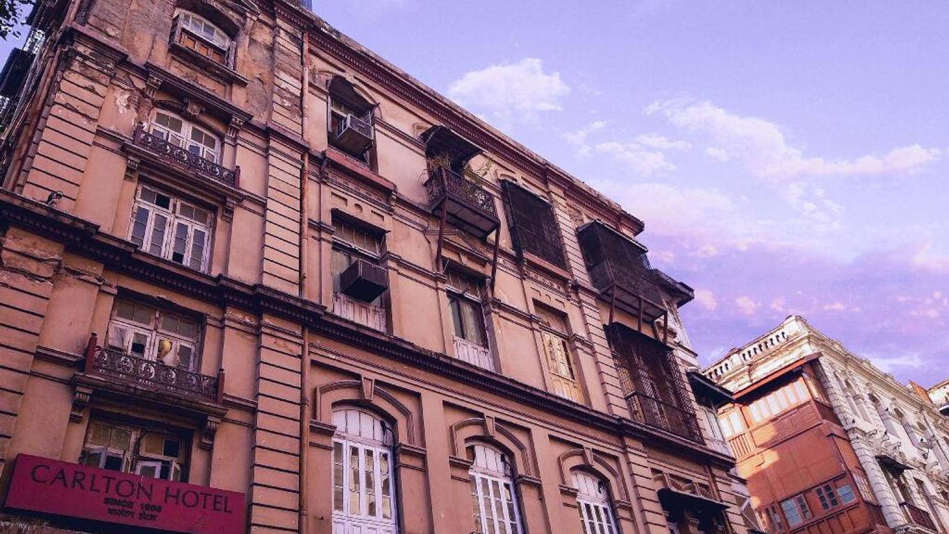 Carlton Hotel