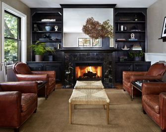 Gaige House - Glen Ellen - Lounge