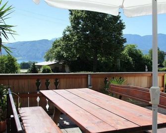'Dachstein view' in the house on Lake Attersee - Nussdorf am Attersee - Balcony