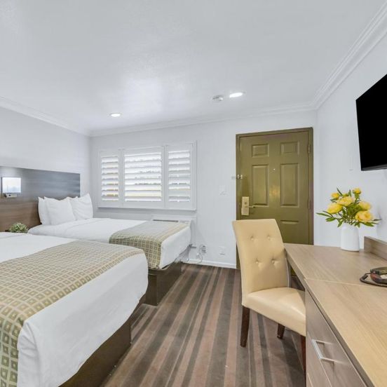 Napa Valley Hotel & Suites image 1