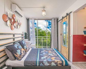 Foyal Toloman - Ibiskis - Fort De France - Chambre