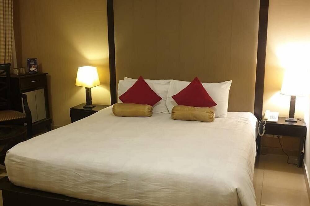 Hotel Grand Inn - Lahore - Kamar Tidur