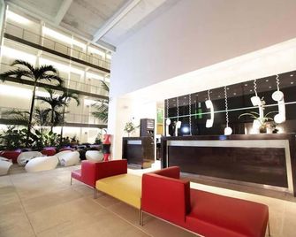 Now Hotel Cali - Adults Only - קאלי - לובי