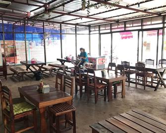 Soutchai Pakse Backpacker Hostel - Pakse - Restaurante