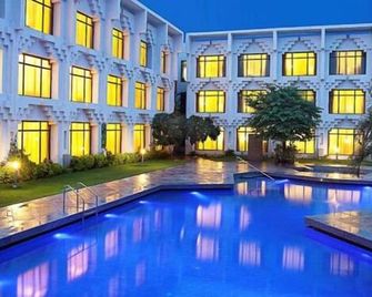 Welcomhotel By Itc Hotels, Alkapuri, Vadodara - Vadodara - Pool
