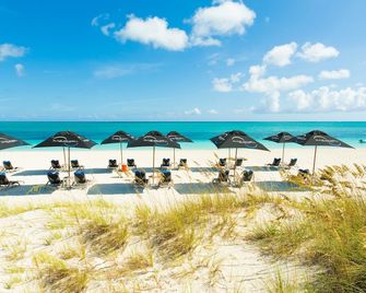Kokomo Botanical Resort - Caribbean Family Cottages - Providenciales - Strand