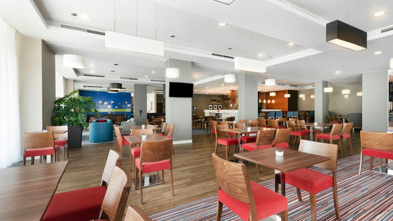 Hampton by Hilton Krakow