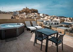 Cittadella View Luxury Penthouse - Victoria - Balcony