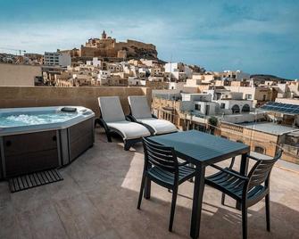 Cittadella View Penthouse with Jacuzzi - Victoria - Balcony