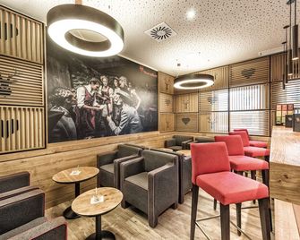 Hotel Dasmei - Innsbruck - Oleskelutila