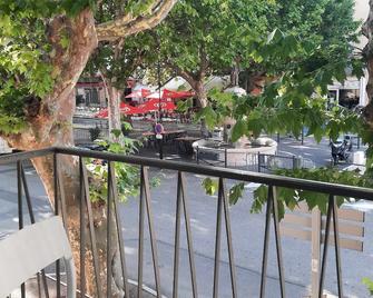 Studio 1 - Appart'hôtel Avec Terrasse, Clim, Wifi - Tu Elleta - Tulette - Balcón