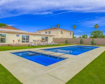 Funtierland + Carnelian +wifi + Pool + Pet Friendly - Anaheim - Pool