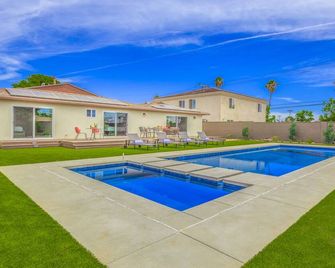 Funtierland + Carnelian +wifi + Pool + Pet Friendly - Anaheim - Pool