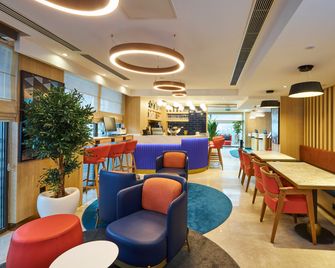 Holiday Inn Express Istanbul - Airport Arnavutkoy By IHG - Istanbul - Building