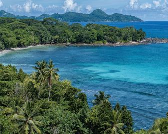 Avani+ Barbarons Seychelles - Grand'Anse Mahé - Strand