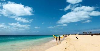 Agua Hotels Sal Vila Verde Resort - Santa Maria - Spiaggia