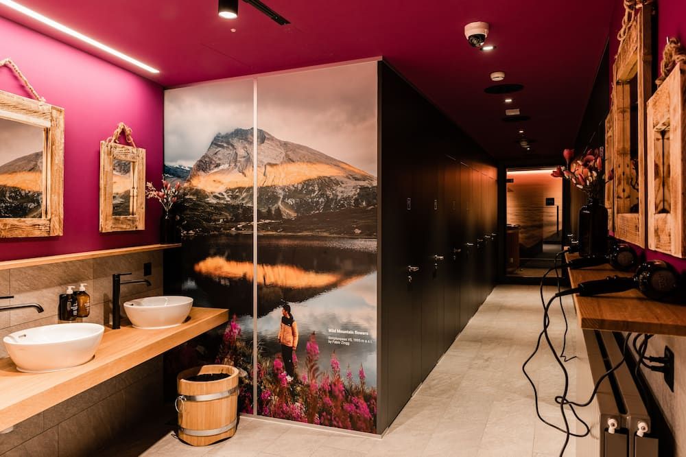 Capsule Hotel - Alpine Garden Zurich Airport thumbnail 3