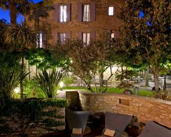Le Castellas Hotel & Spa - Teritoria - Collias - Pool