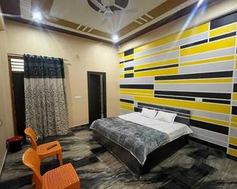 Vaishnavi dham - Vrindavan - Slaapkamer